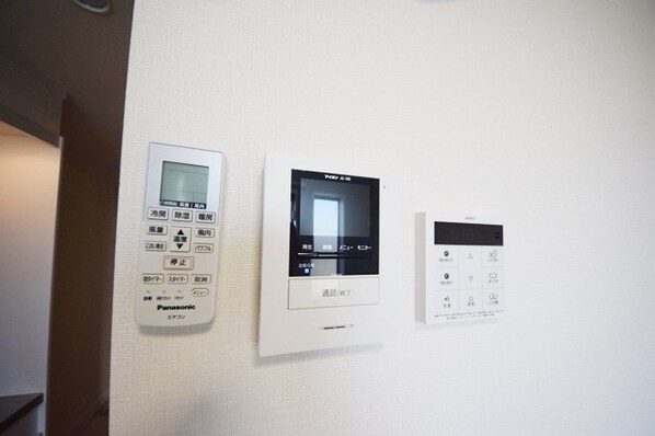 ヒルズ反町B棟の物件内観写真